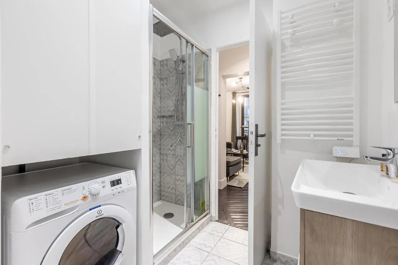 Apartment Sweet - Troyon *