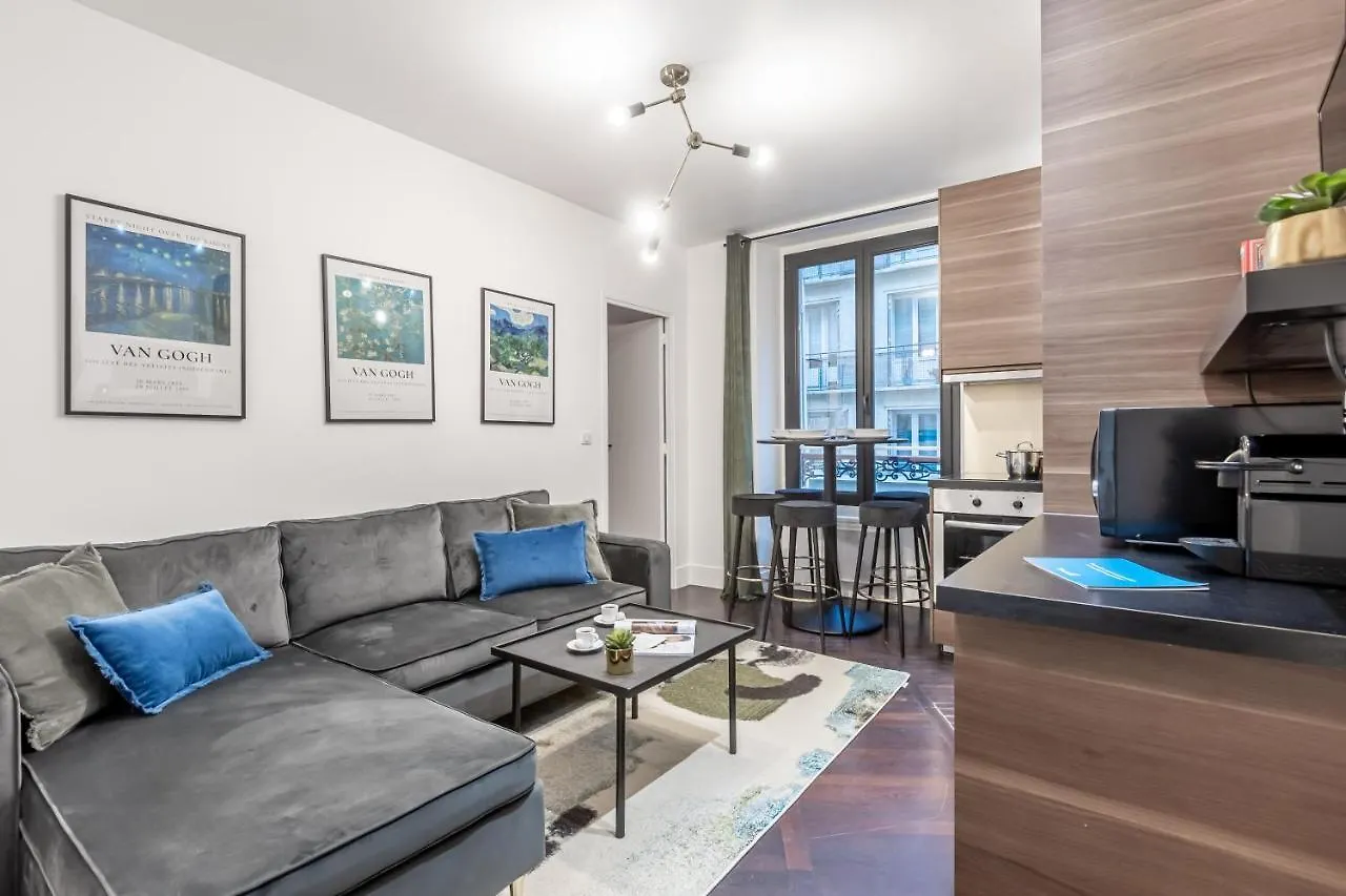 Apartment Sweet - Troyon Paris